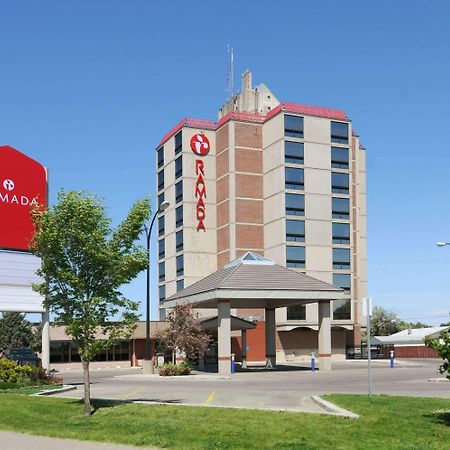 Hotel Ramada By Wyndham Lethbridge Exteriér fotografie